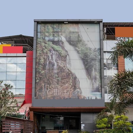 Oyo 29585 The Cliff Hotel Indore Ngoại thất bức ảnh