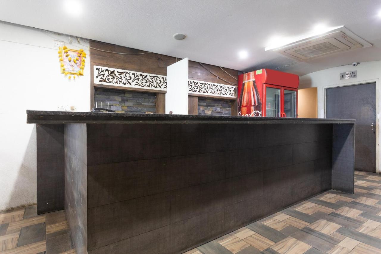 Oyo 29585 The Cliff Hotel Indore Ngoại thất bức ảnh
