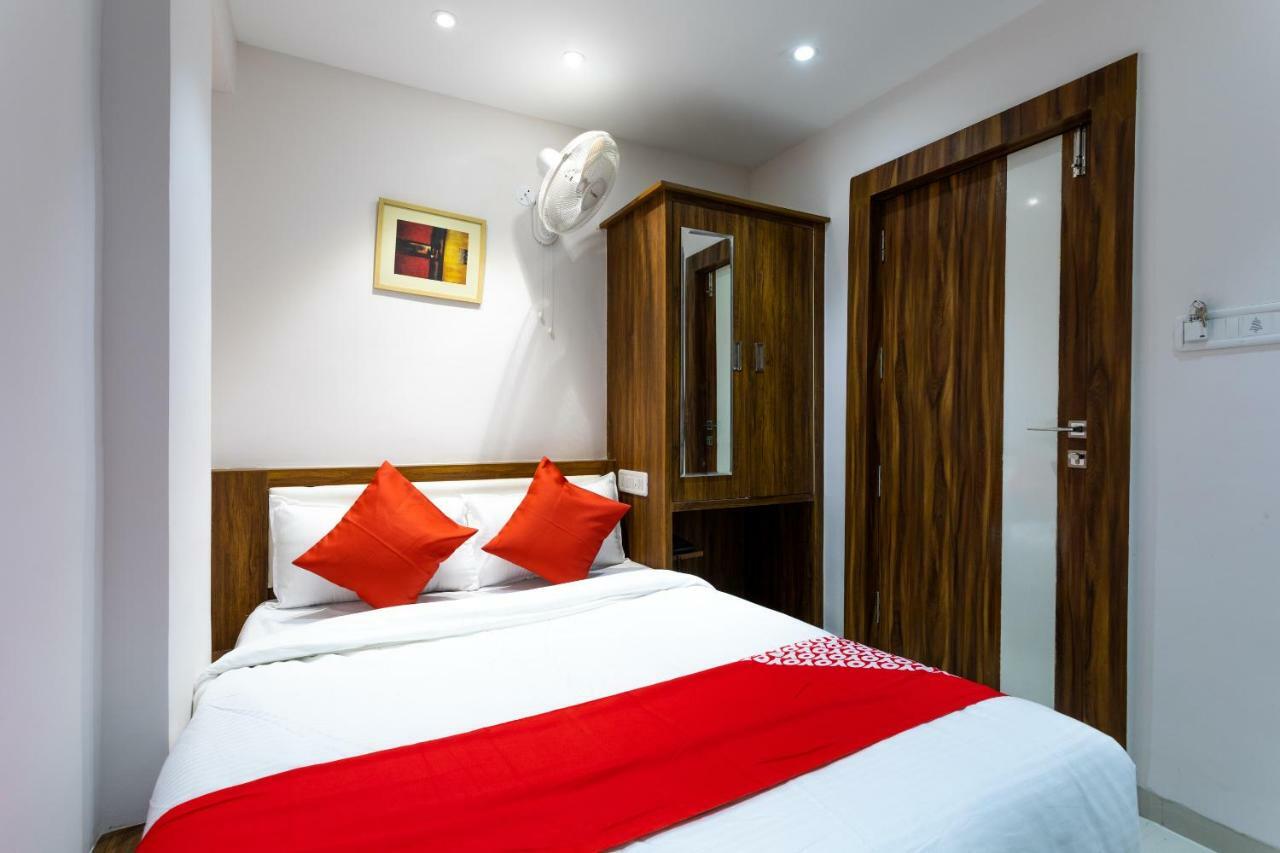 Oyo 29585 The Cliff Hotel Indore Ngoại thất bức ảnh